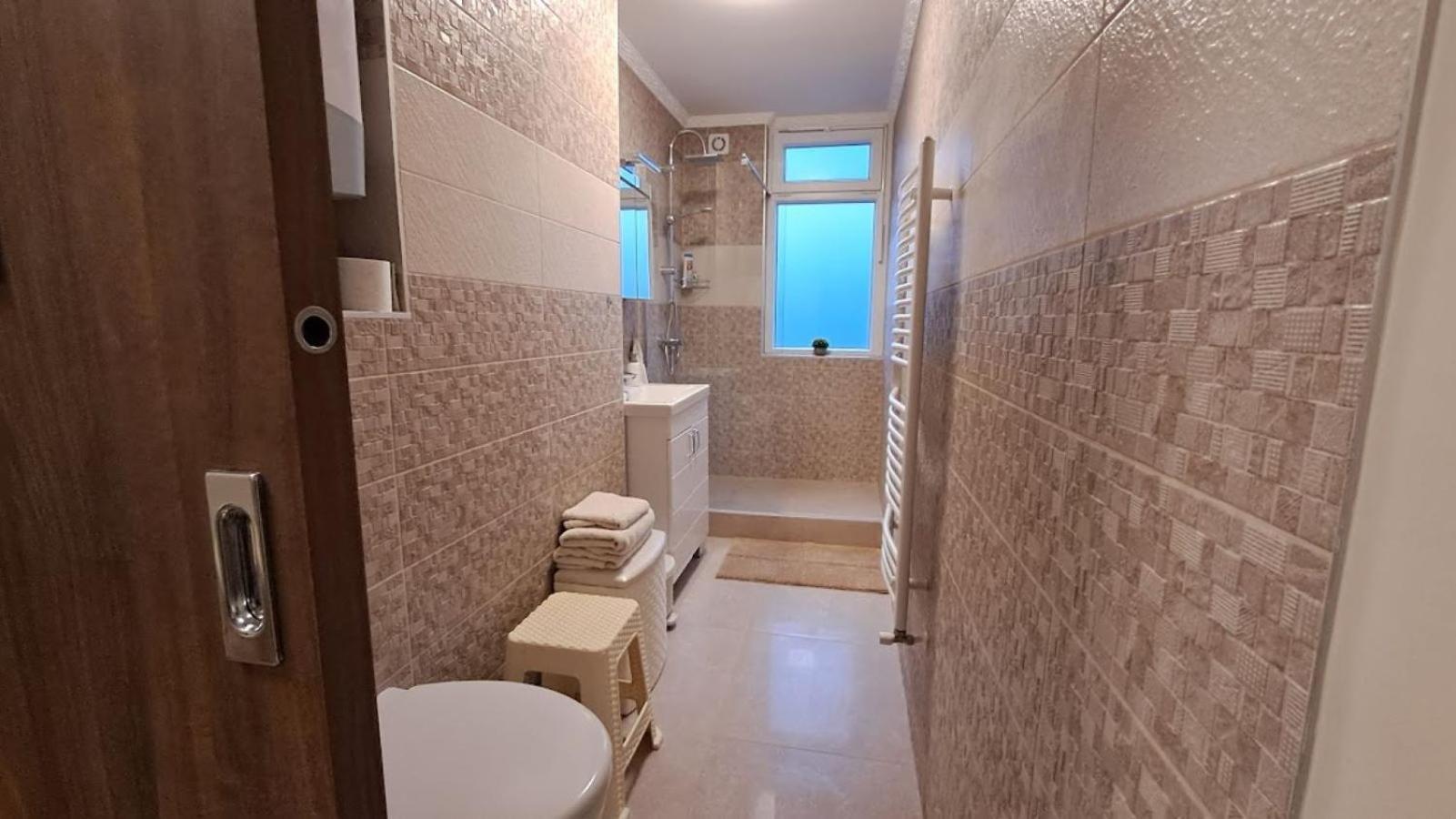 Szilfak City Apartman Hajdúszoboszló Buitenkant foto