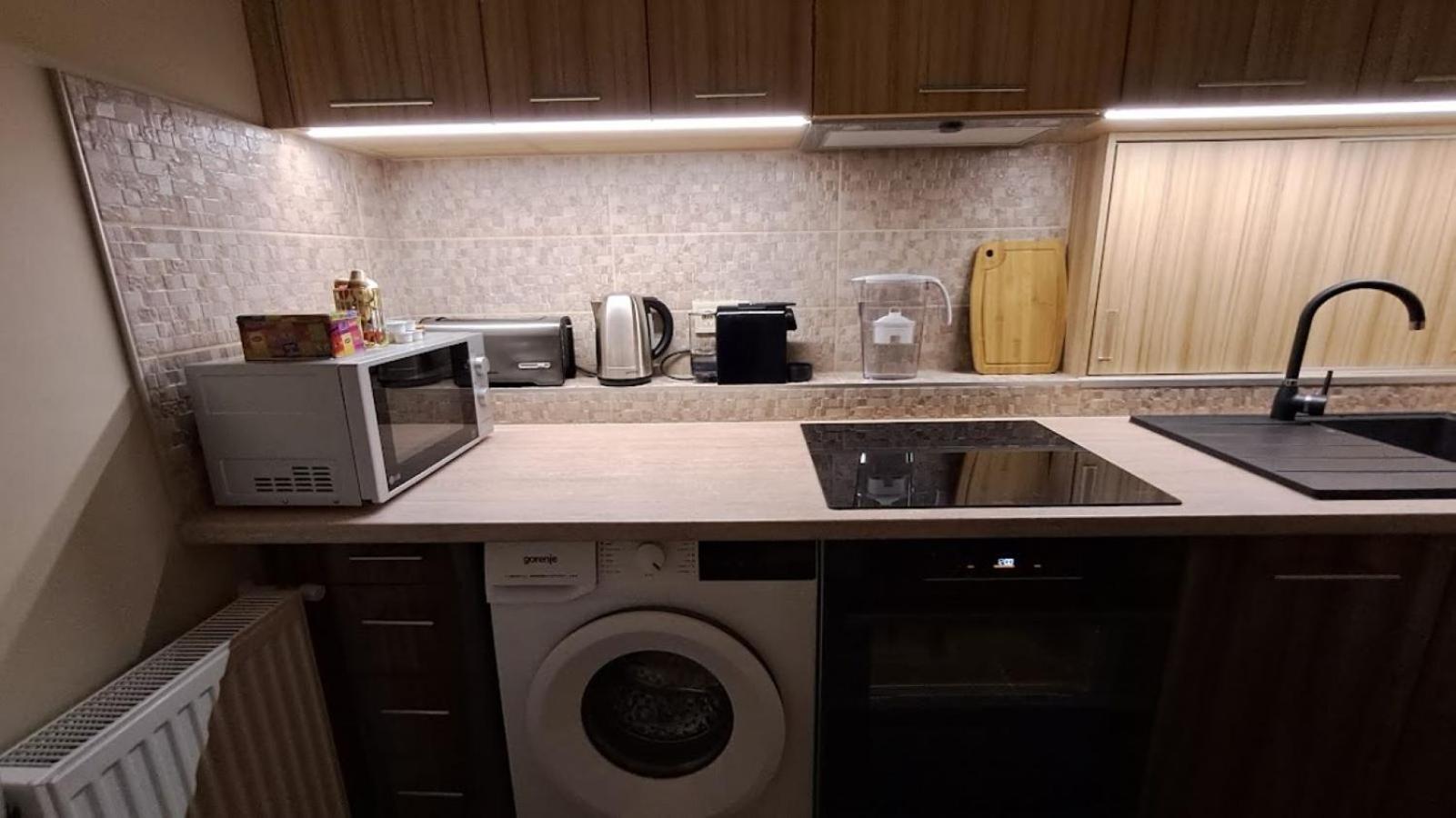 Szilfak City Apartman Hajdúszoboszló Buitenkant foto